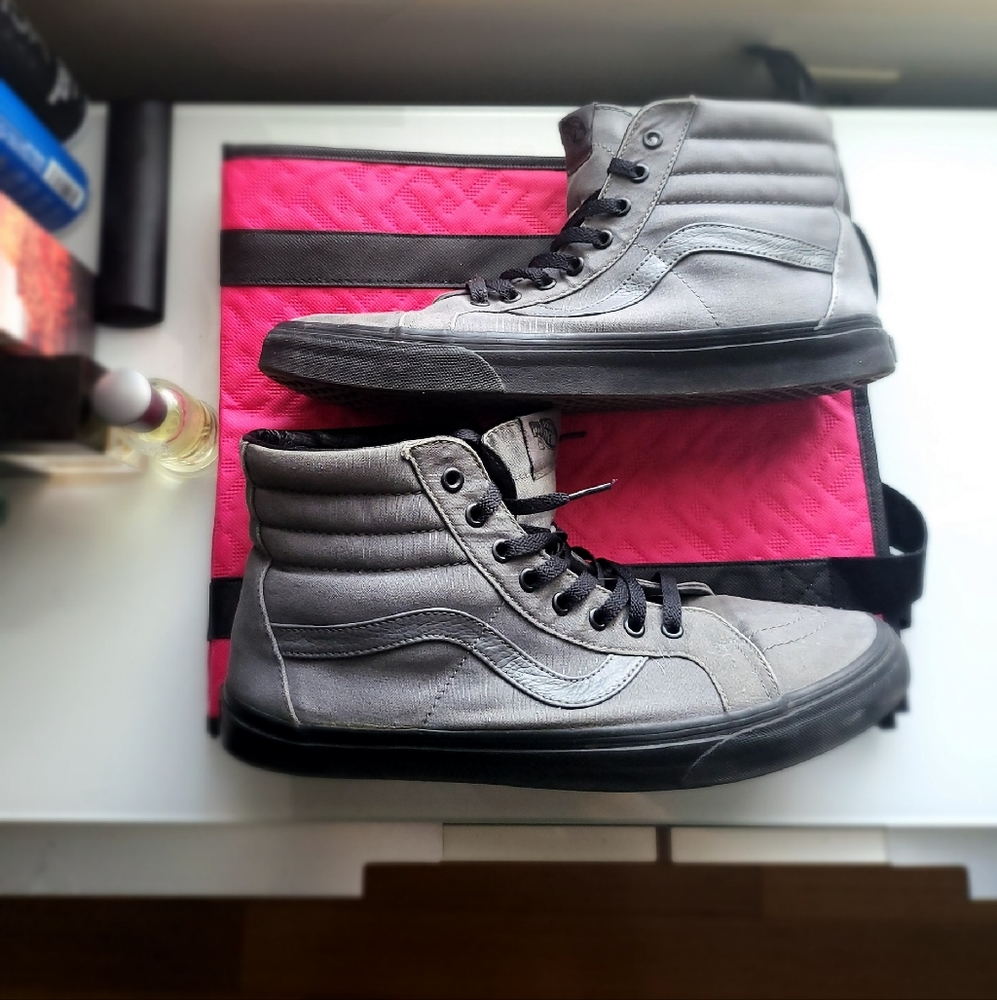 Van's (Gargoyle Black) very rare!!!